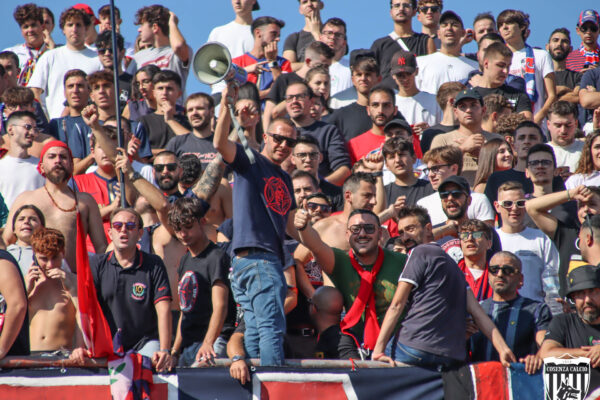 Il tifo di Cosenza – Genoa