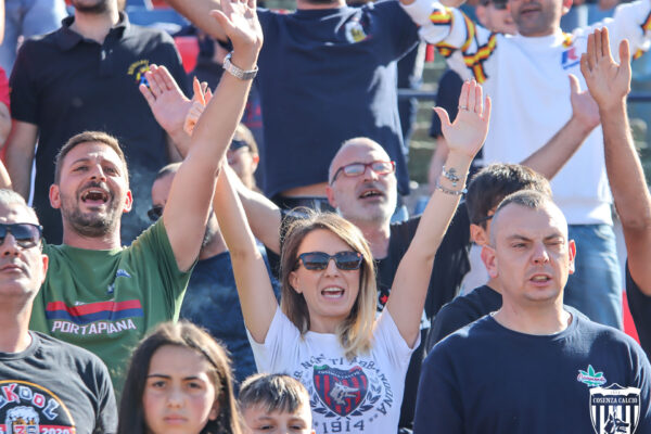 Il tifo di Cosenza – Frosinone