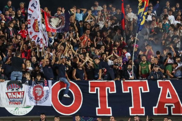 Il tifo di Cosenza – Como