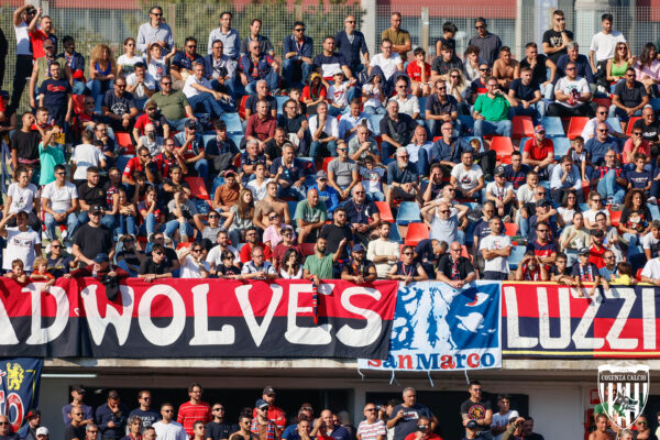 Il tifo di Cosenza – Genoa