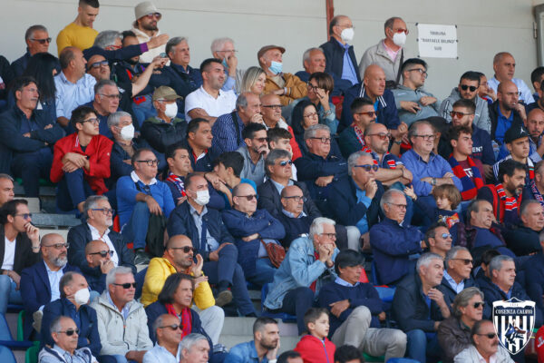 Il tifo di Cosenza – Genoa