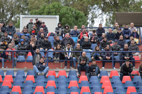 Il tifo di Cosenza – Palermo