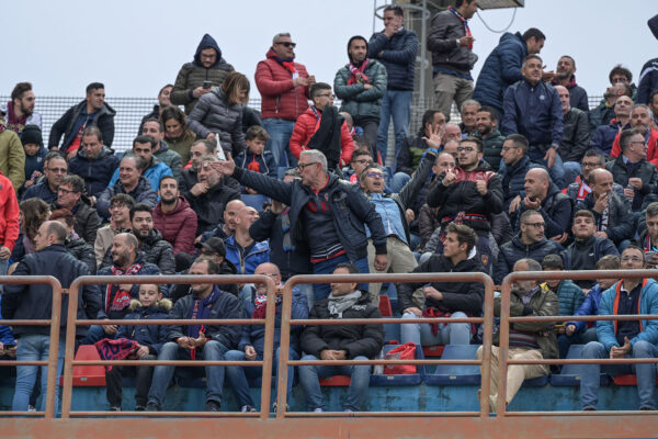 Il tifo di Cosenza – Palermo