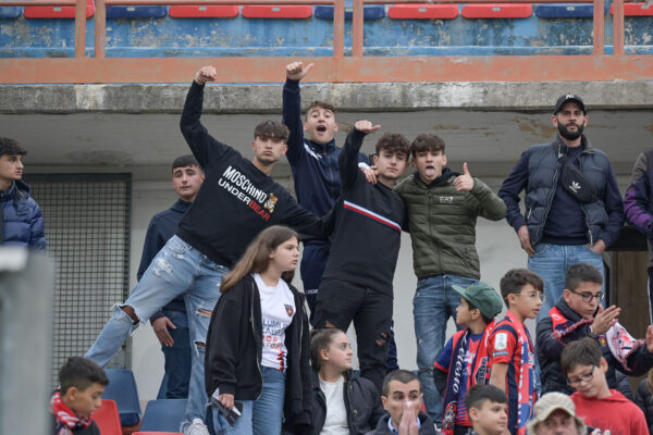 Il tifo di Cosenza – Palermo