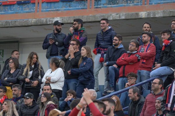 Il tifo di Cosenza – Palermo