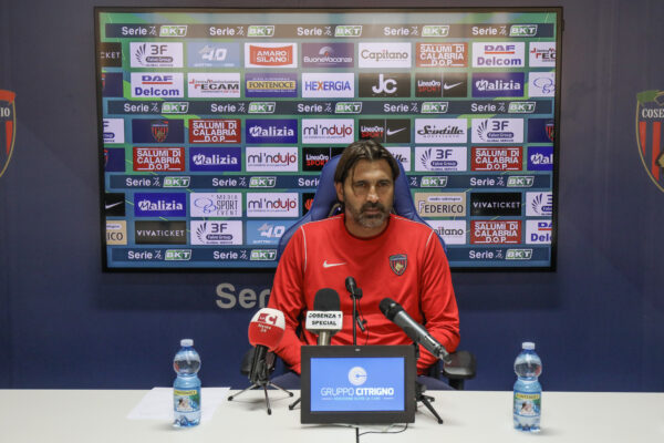 Presentazione dell’allenatore William Viali prima della partenza per Pisa