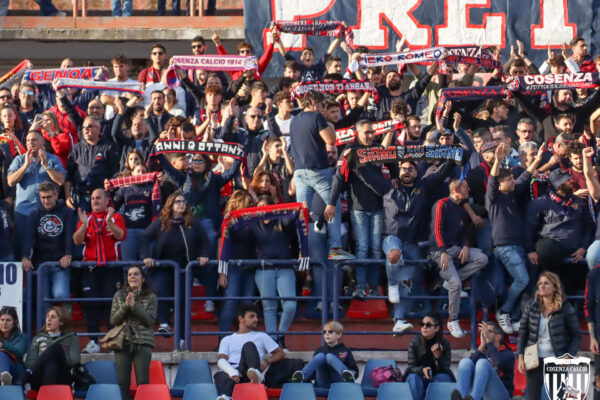 Il tifo di Cosenza – Perugia