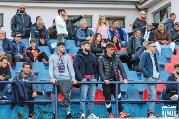 Il tifo di Cosenza – Perugia