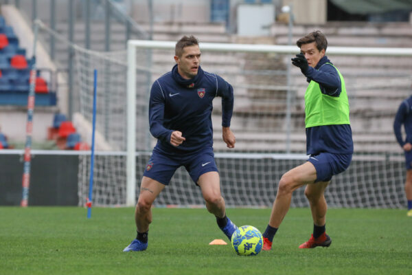 🔴🔵 Seduta pomeridiana, Finotto in gruppo