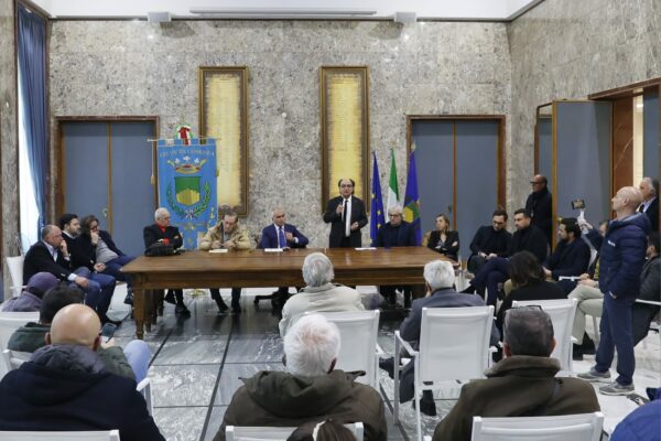 Incontro in Comune con Sindaco e tifoseria