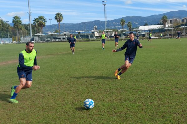 🔴🔵 Il report, Marras rientra in gruppo. Domani la conferenza del tecnico.
