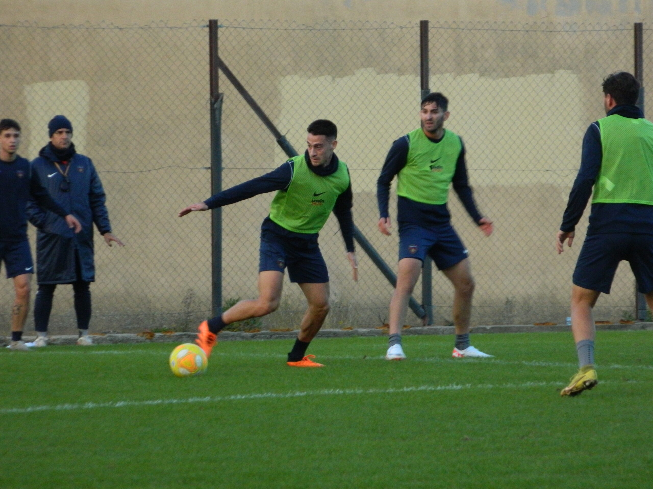 🔴🔵 Il report della ripresa. Mattia Viviani in gruppo.