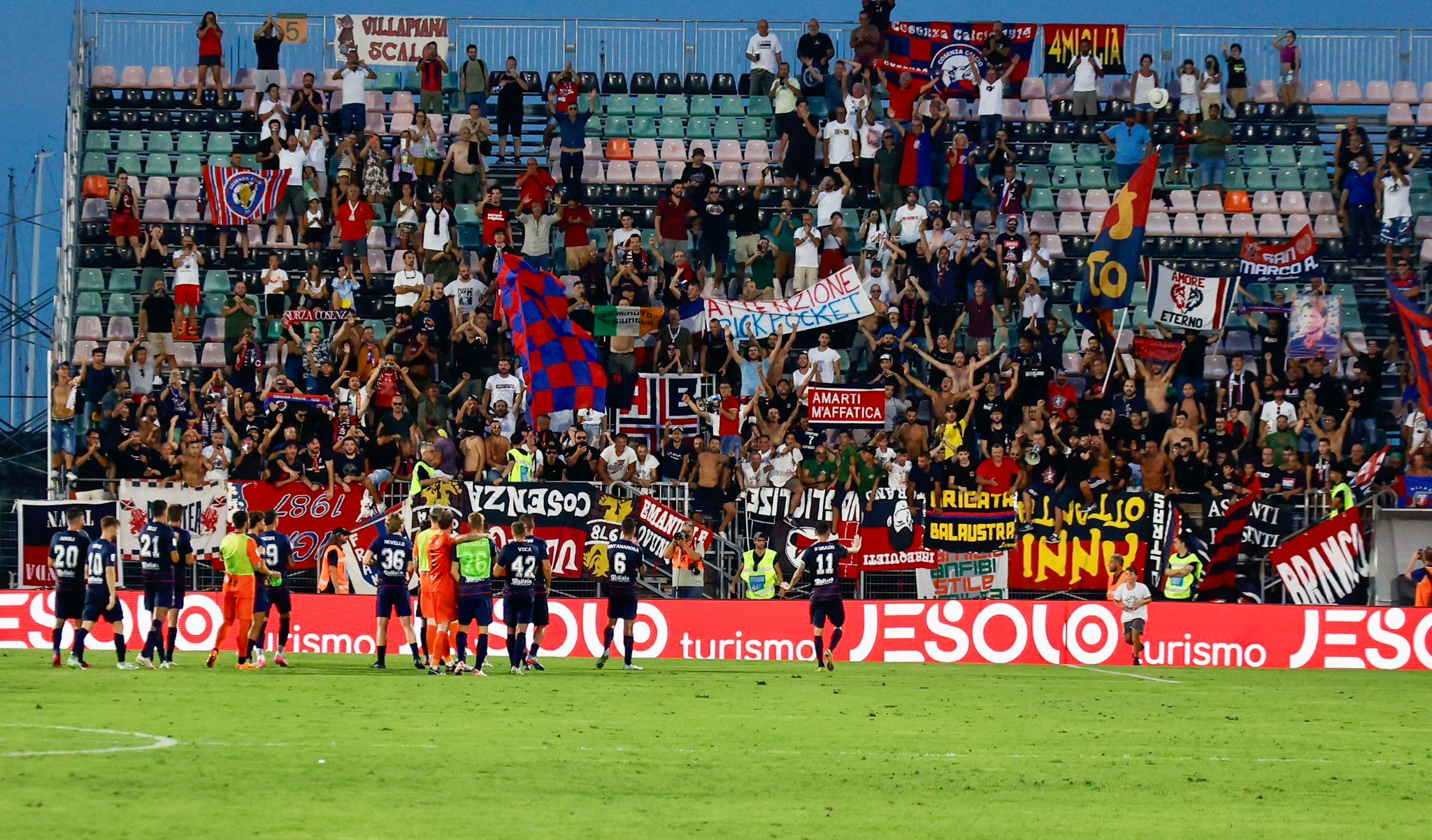 📣 Bari – Cosenza, info per i tifosi rossoblù