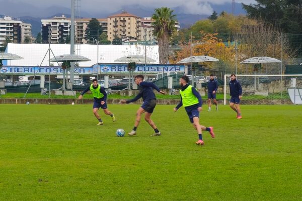 🔴🔵 La seduta di oggi. In gruppo Pietro Martino.