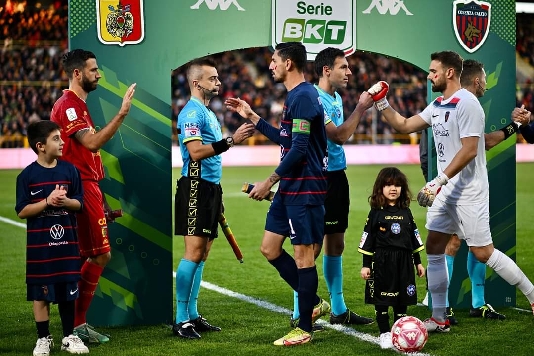 🔴🔵 Cosenza – Catanzaro si gioca domenica 3 marzo.