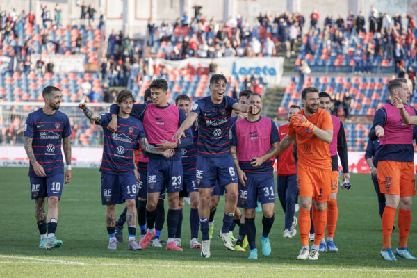 📸 G35 | Cosenza-Bari 4-1