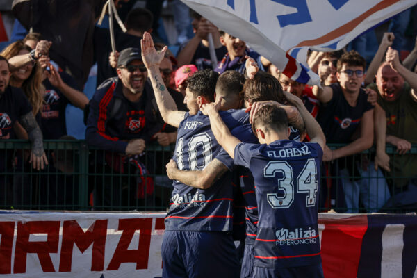 📸 G35 | Cosenza-Bari 4-1