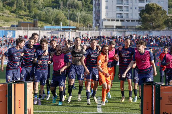 📸 G35 | Cosenza-Bari 4-1