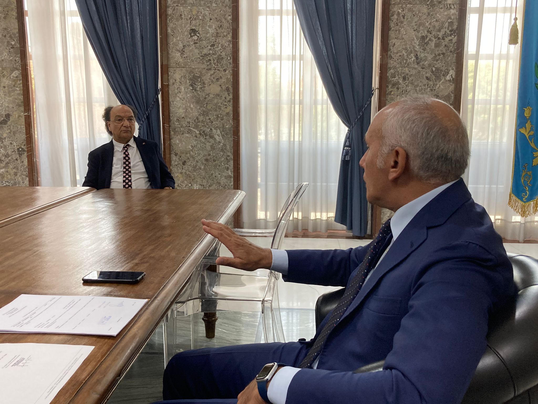 🔴🔵 Incontro tra il Sindaco Caruso e il Presidente Guarascio