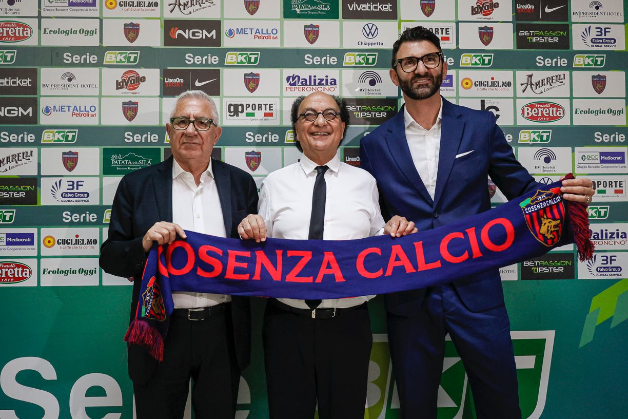 🎙️ Presentazione del Dg Ursino e del Ds Delvecchio.