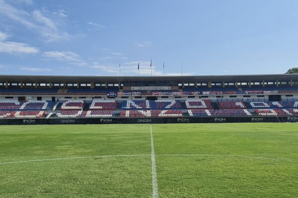 🔴🔵 Under 14 delle scuole, scuole calcio e associazioni, gratis in Tribuna B