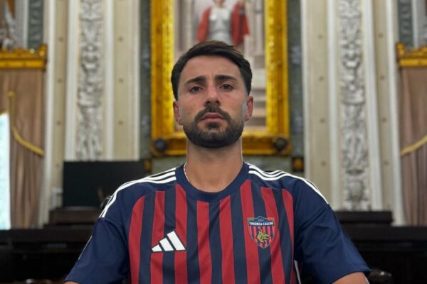 AL VIA LA CAMPAGNA ABBONAMENTI DEL COSENZA CALCIO