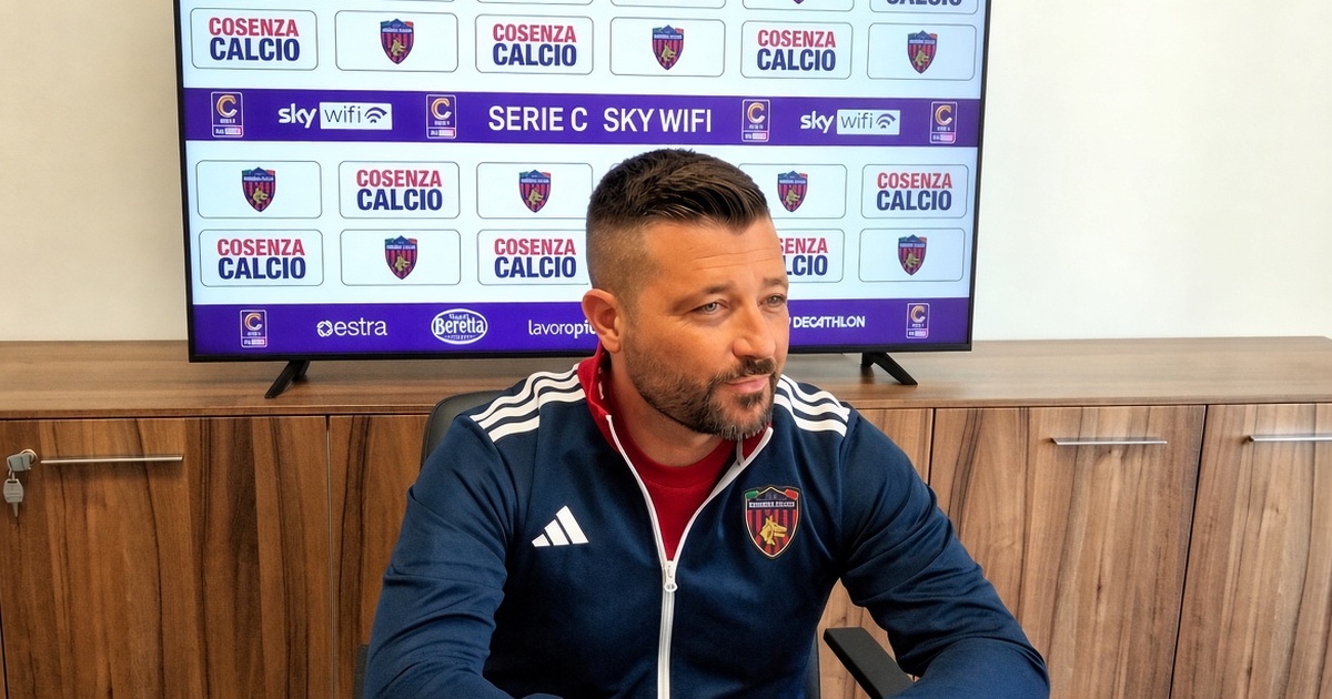 Mister Coppitelli: «Credo nel percorso del Cosenza Calcio»